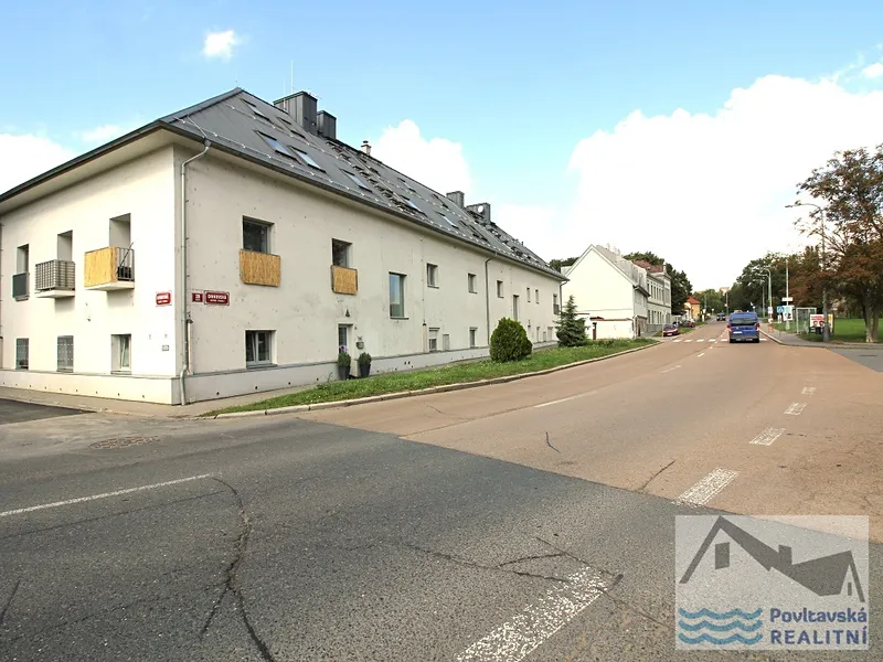 Byt2kk72m,předzahrádka76m2,park.stání,v rekonstrukci, Ruzyně